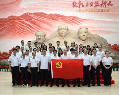 赓续红色血脉 传承红色基因
——中国中检华中区域党委组织党员干部赴湖南党史馆参观学习